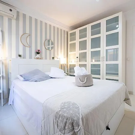 Steps From Alcazar Mosque. Heart Of St Basilio * Cordoba