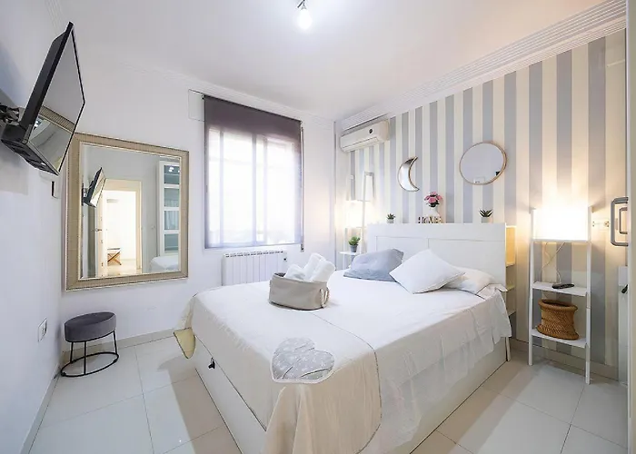 Apartament Steps From Alcazar Mosque. Heart Of St Basilio Kordoba