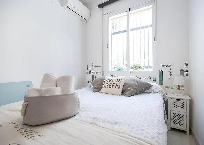 Apartament Steps From Alcazar Mosque. Heart Of St Basilio Kordoba